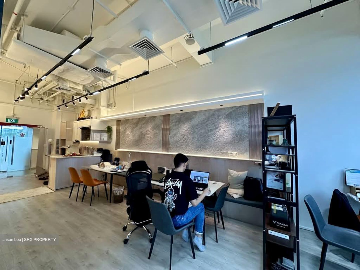 Woods Square (D25), Office #533327931